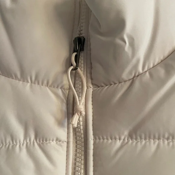 The North Face Women's Aconcagua 3 Puffer Jacket - Picture 4 of 10